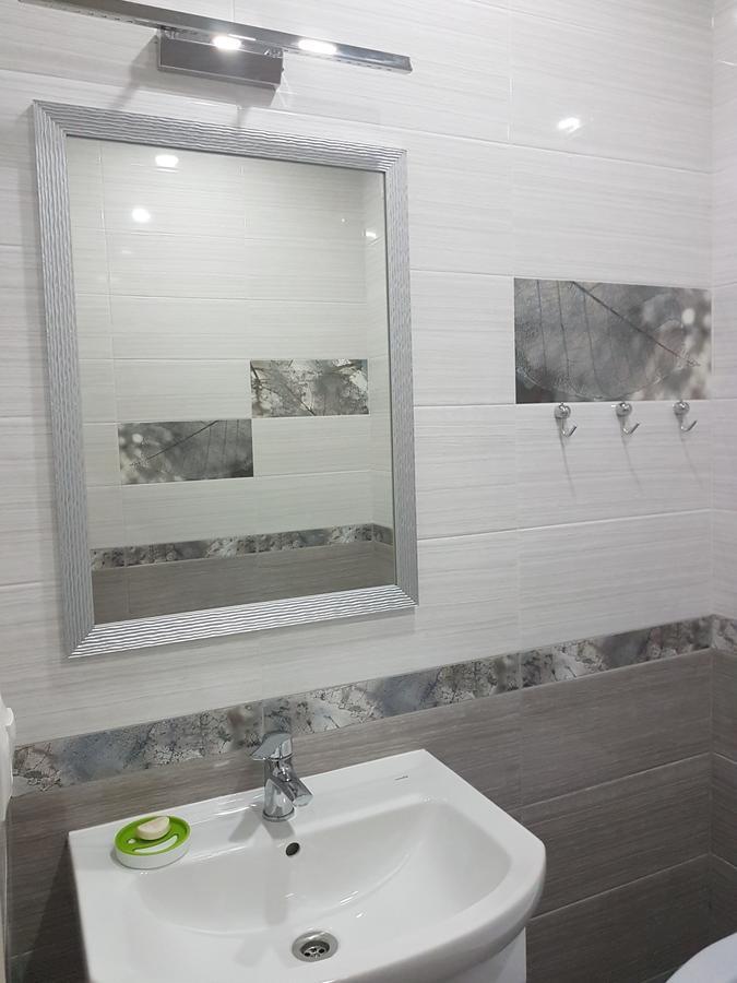Lux Apartment Zaporizhia ภายนอก รูปภาพ